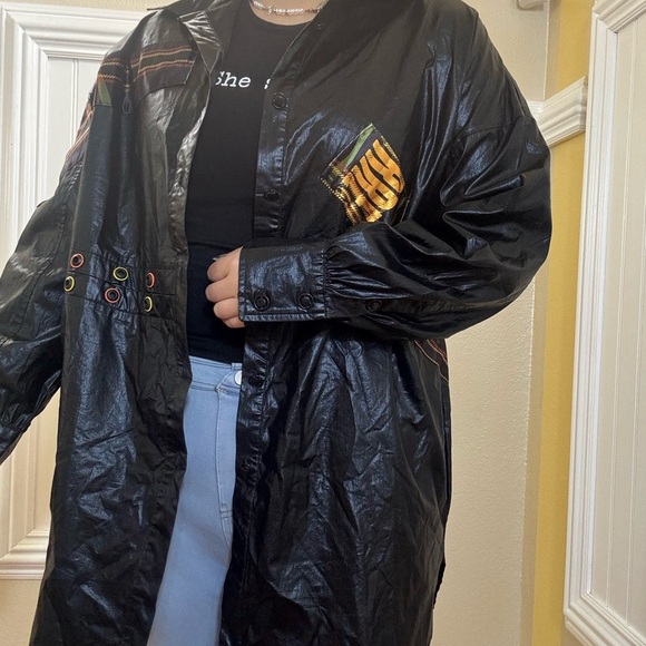 Stylish Black Utility Shirt for Women - Picture 2 of 9